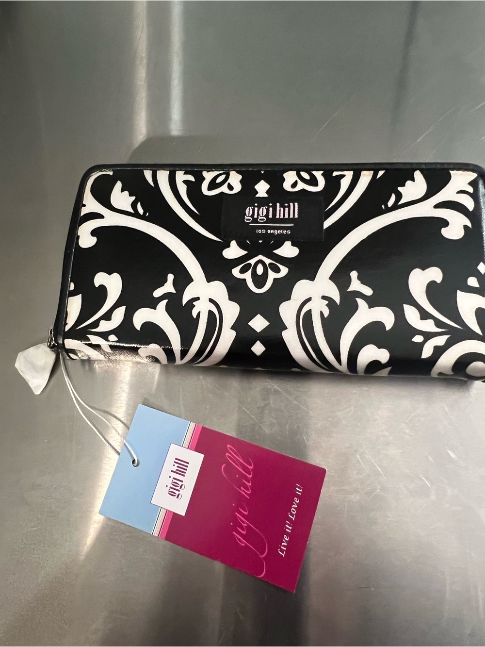 New With Tags Gigi hill Black & White Damask Zip Wallet